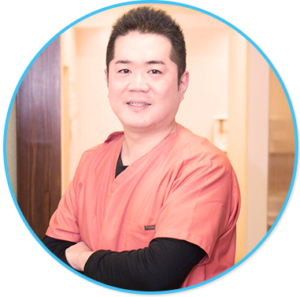 院長の尾川真也