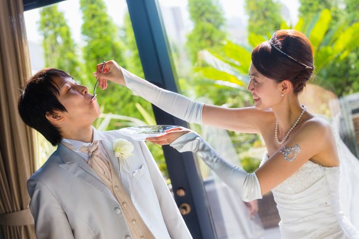 結婚式の男女